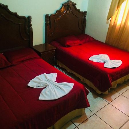 Hotel Cuna Maya B Y B Copán Екстериор снимка